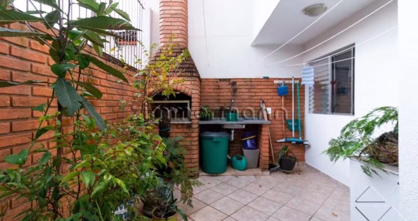 Casa com 3 quartos à venda na Rua Guapiaçu, --, Planalto Paulista, São Paulo