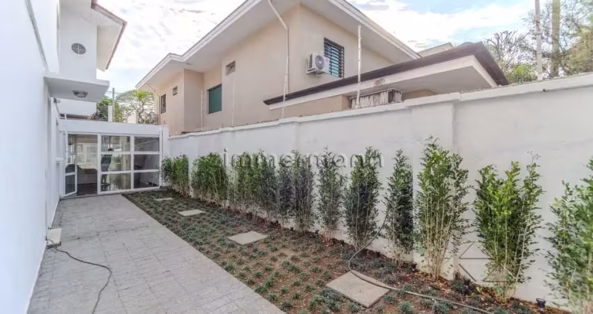 Casa com 14 quartos à venda na Rua Groenlândia, --, Jardim América, São Paulo