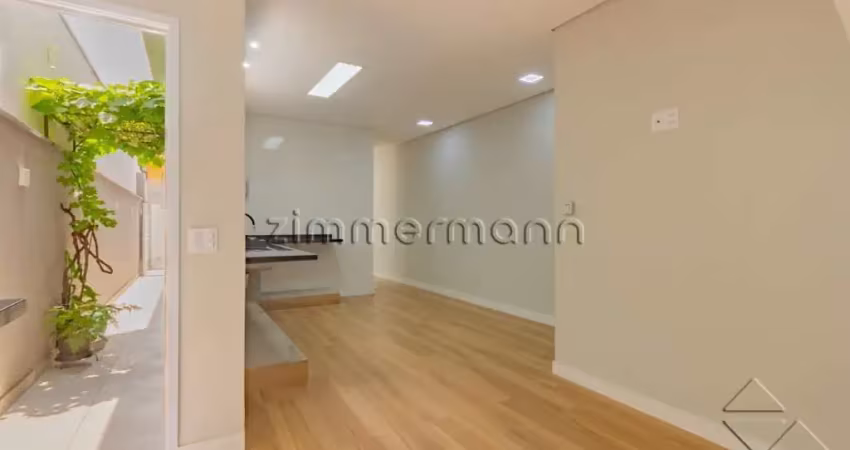 Casa com 2 quartos à venda na Rua Doutor Miranda de Azevedo, --, Vila Romana, São Paulo