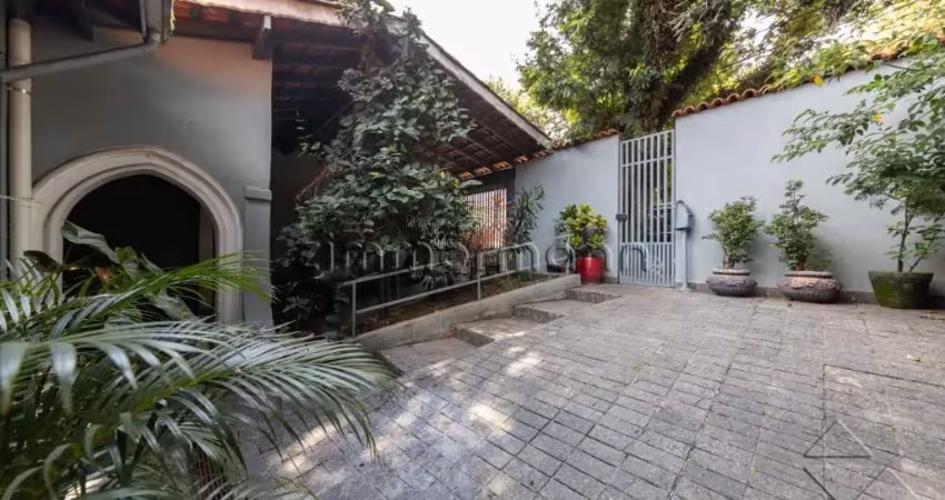 Casa com 4 quartos à venda na Rua Tefé, --, Sumaré, São Paulo