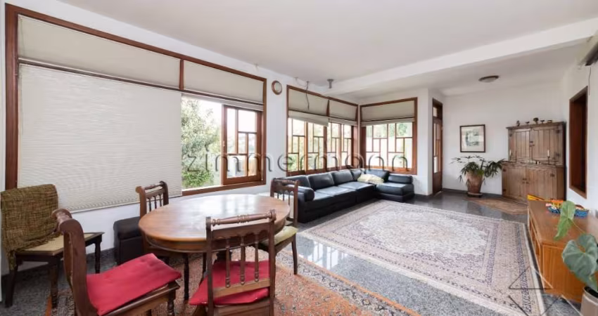 Casa com 5 quartos à venda na Rua Doutor Rubens de Azevedo Marques, --, Chácara Monte Alegre, São Paulo
