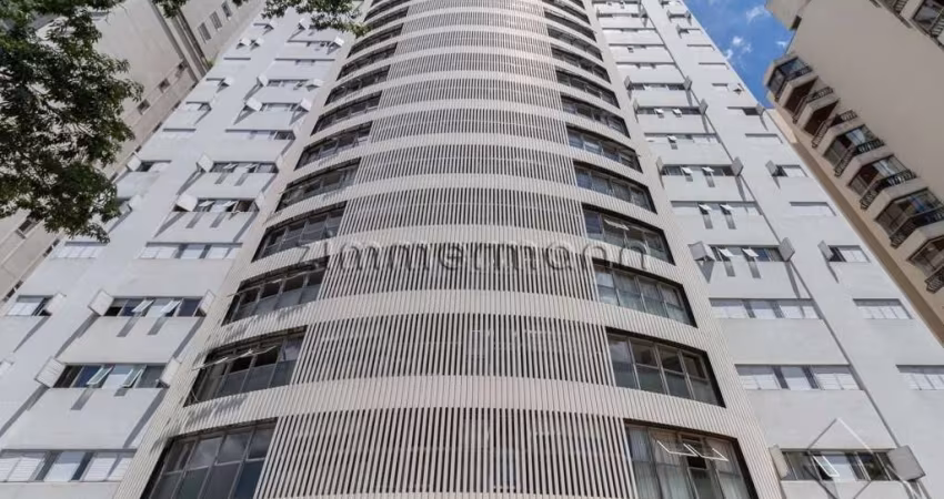 Apartamento com 3 quartos à venda na Rua Apinajés, --, Sumaré, São Paulo