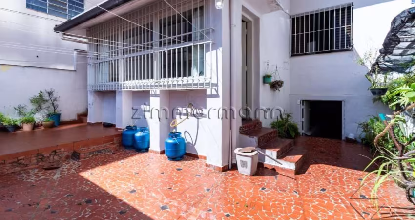 Casa com 3 quartos à venda na Rua Camilo, --, Vila Romana, São Paulo