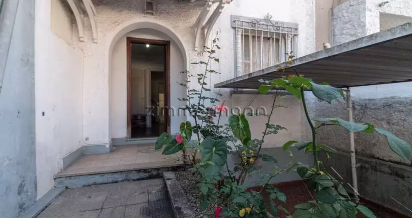 Casa com 3 quartos à venda na Rua Pandiá Calógeras, --, Aclimação, São Paulo
