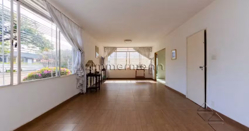 Casa com 3 quartos à venda na Rua Cássio Martins Vilaça, --, Pacaembu, São Paulo