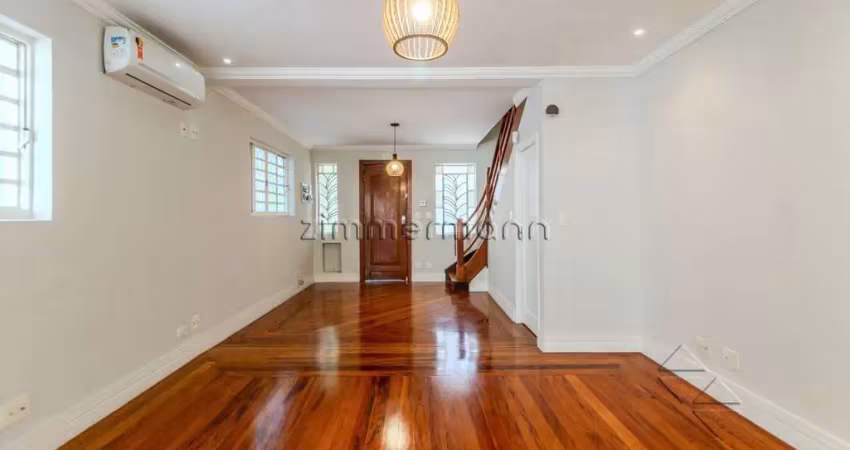 Casa com 4 quartos à venda na Rua Moacir Piza, --, Jardim América, São Paulo