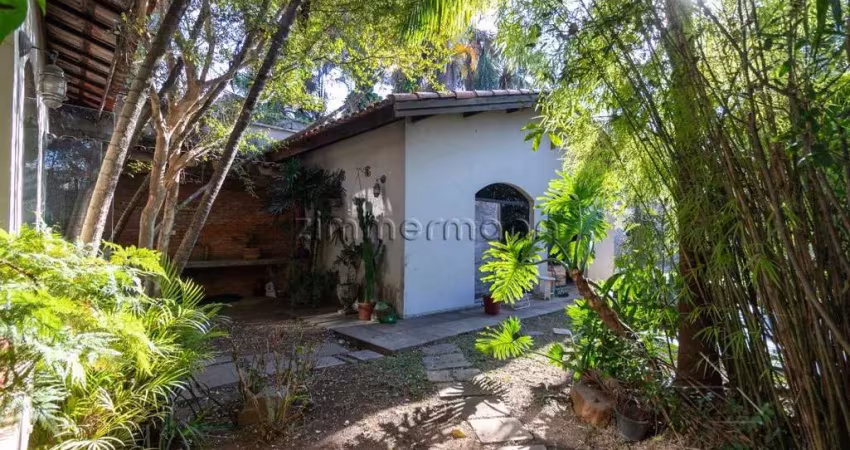 Casa com 4 quartos à venda na Rua Antônio de Macedo Soares, --, Campo Belo, São Paulo