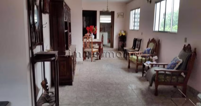 Casa com 3 quartos à venda na Rua Tonelero, --, Vila Ipojuca, São Paulo
