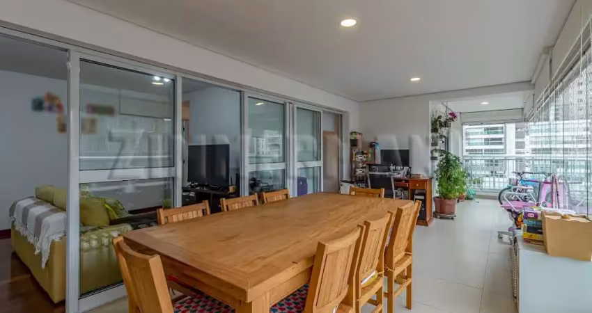 Apartamento com 3 quartos à venda na Rua Cardeal Arcoverde, --, Pinheiros, São Paulo