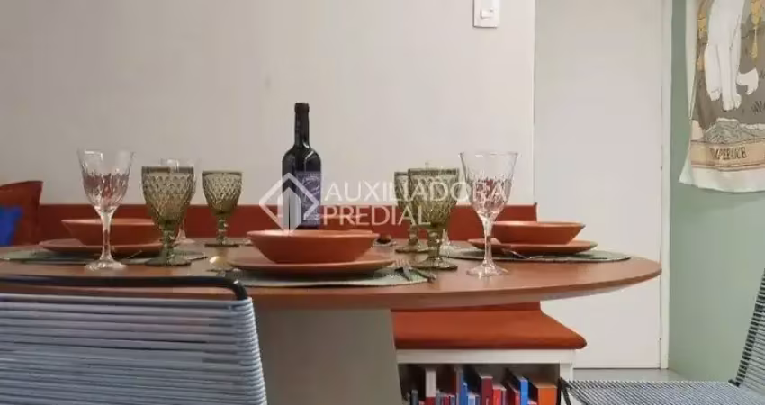 Apartamento com 2 quartos à venda na Rua Castro Alves, 38, Independência, Porto Alegre