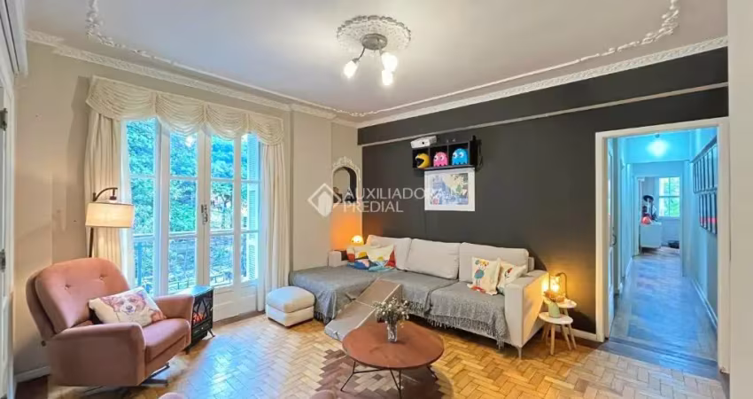 Amplo apartamento ao lado da ufrgs – 151m², 3 dormitórios e excelente iluminação natural