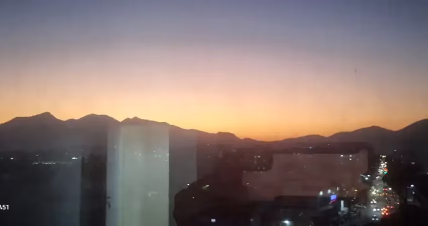 Sala comercial com 1 sala para alugar na Estrada do Tindiba, 1103, Taquara, Rio de Janeiro