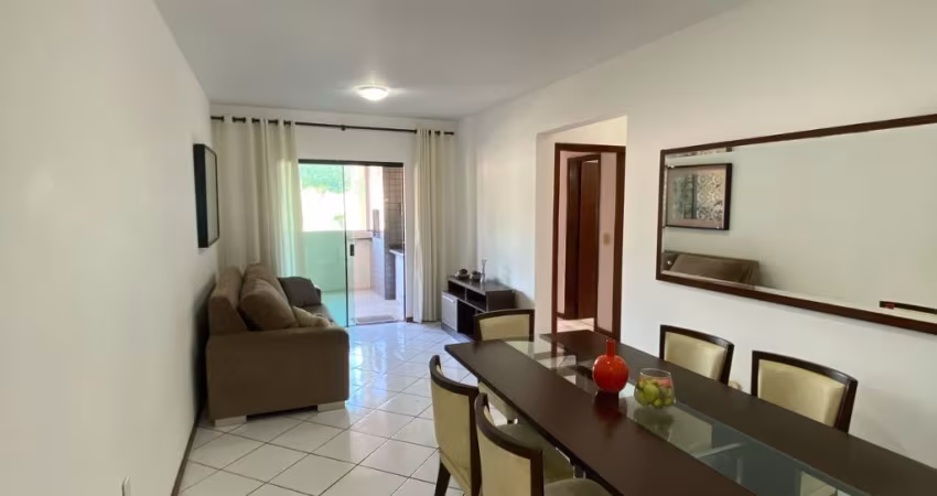 APARTAMENTO ANUAL COM 2 QUARTOS À 600 METROS DO MAR
