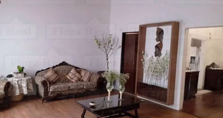 Casa Padrão para Venda em Recanto Maravilha III Santana de Parnaíba-SP