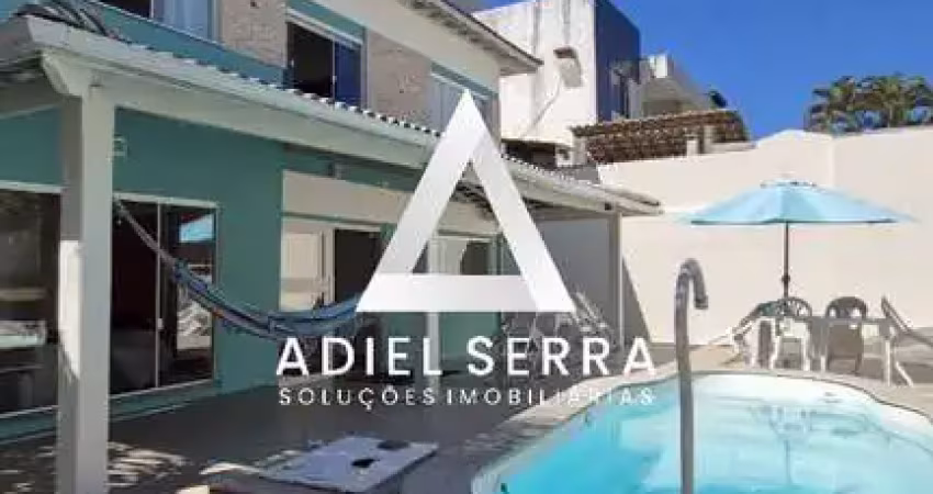 Vilas do Atlântico - Terreno com 450m - 3/4 sendo uma suíte - Piscina e área gourmet - 3 vagas
