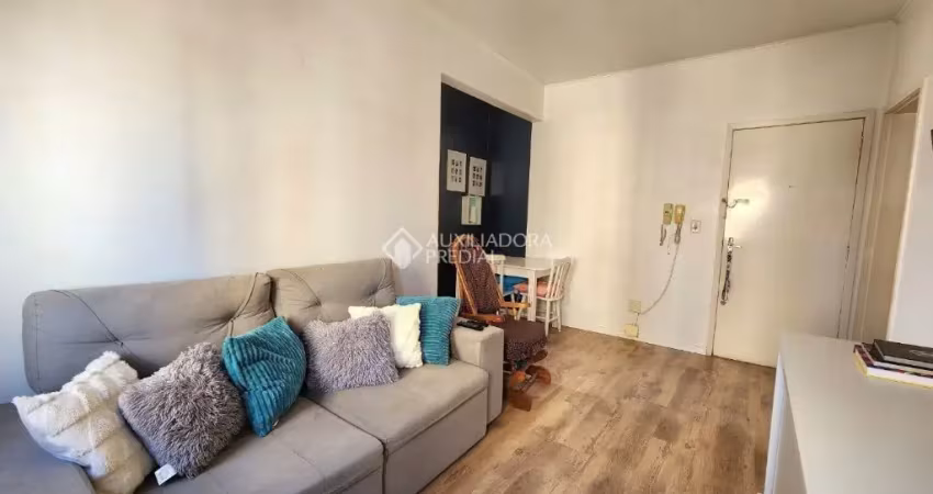 Apartamento com 2 quartos à venda na Rua General Vitorino, 216, Centro Histórico, Porto Alegre