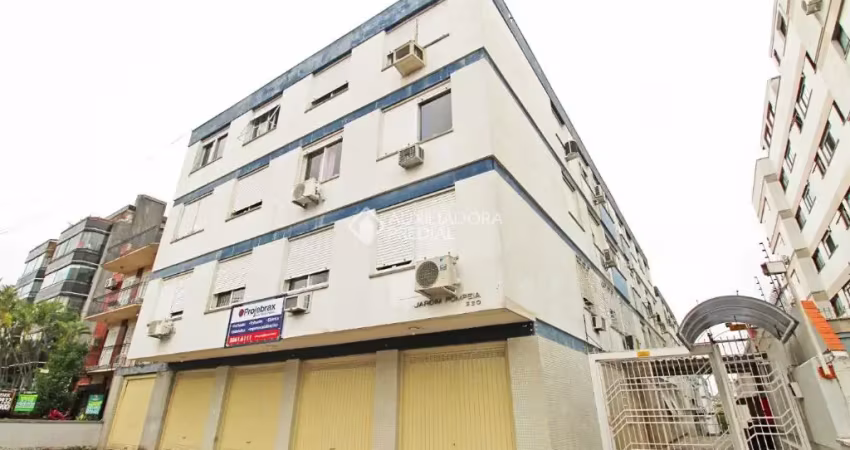 Apto 3dorm, 1 vaga escriturada fechada, 85m2priv , desocupado próx a puc!