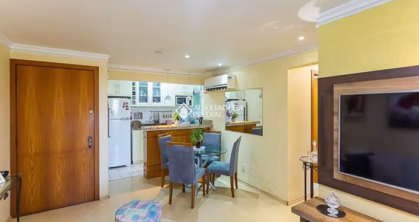 Apartamento com 3 quartos à venda na Rua Professor Cristiano Fischer, 1038, Petrópolis, Porto Alegre