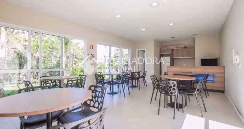 Apartamento com dois quartos, uma vaga, condomínio com ótima infraestrutura!