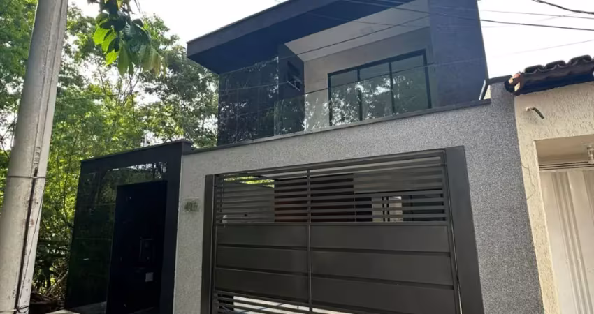 Casa com 3 quartos à venda na Cidade Nova, Governador Valadares 