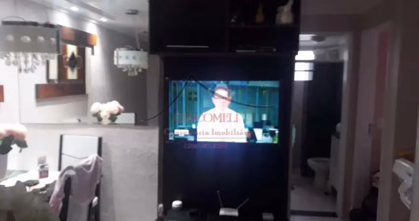 Apartamento  todo reformado no bairro jardim santa terezinha- andar baixo-