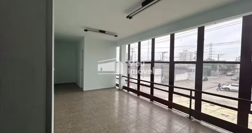 Prédio com 12 salas para alugar na Rua Irmã Emília Michelin, 74, Jardim América, São José dos Campos
