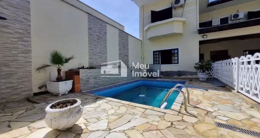 Aluguel casa sobrado 3 dormitórios sendo 1 suíte com piscina - bairro villa branca