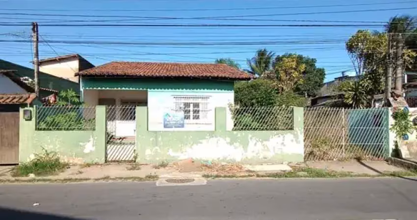 Casa linear com quintal amplo e excelente localização – visconde, macaé