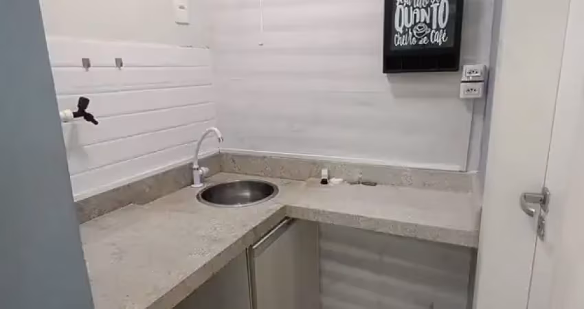 Sala comercial reformada no centro de macaé – perfeita para escritório ou consultório