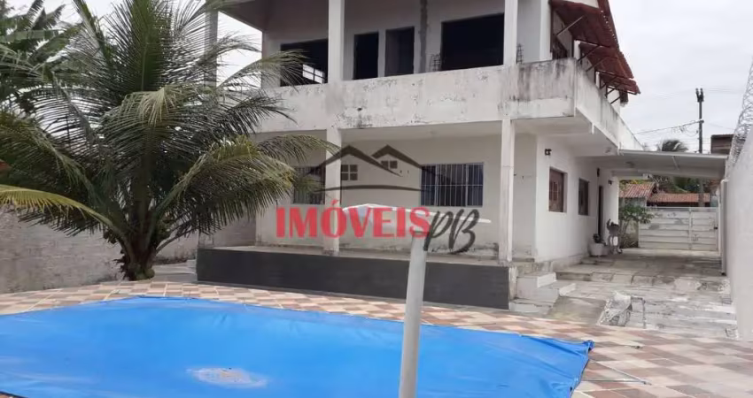 Casa  na praia de Carapibus com 3 quartos Sendo 1 suíte e piscina
