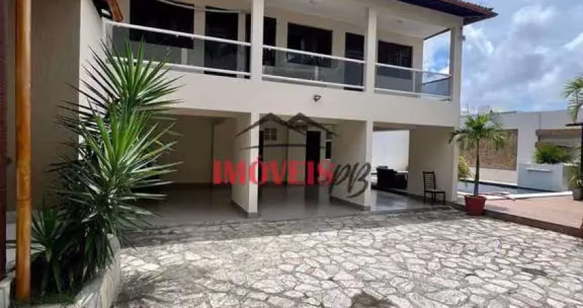 Casa alto padrão no Cristo com 3 quartos + DCE