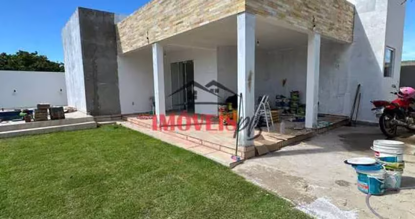 Casa de esquina toda solta na Praia do Amor, com excelente localização.