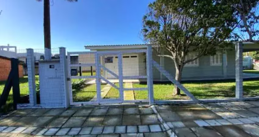 Casa com 2 quartos à venda na Av Protásio Alves, 1893, Zona Nova, Tramandaí
