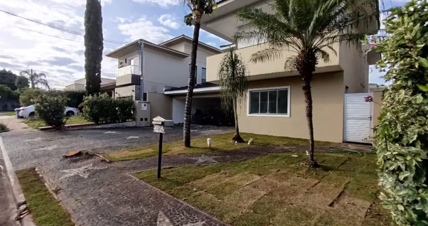 Sobrado 4 suítes em condomínio de luxo. aluga sem fiador.