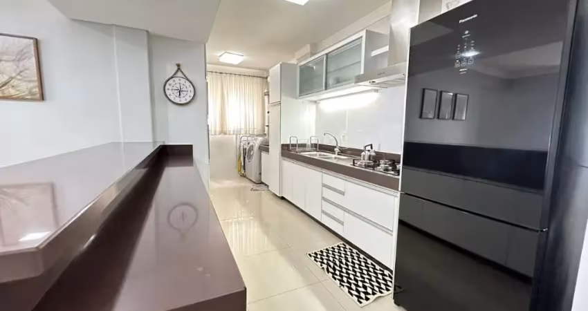 Apartamento com 3 quartos para alugar na Avenida Atlântica, 4104, Centro, Balneário Camboriú