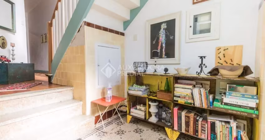 Casa com 3 quartos à venda na Rua Almirante Barroso, 305, Floresta, Porto Alegre