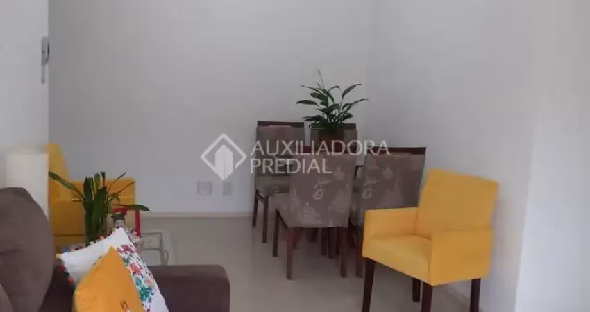 Apartamento à venda na Rua Marcone, 470, Partenon, Porto Alegre