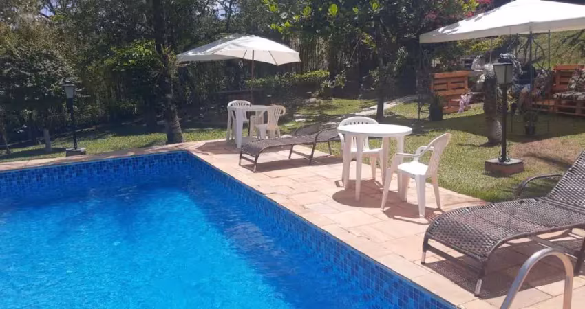 Chácara a venda 3 quartos, 2.700m² porteira fechada, r$ 550.000