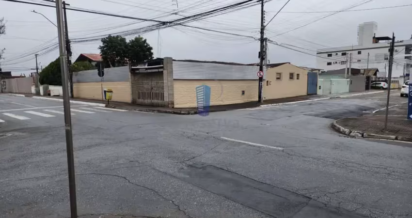 Terreno de esquina em local privilegiado no bairro são vicente