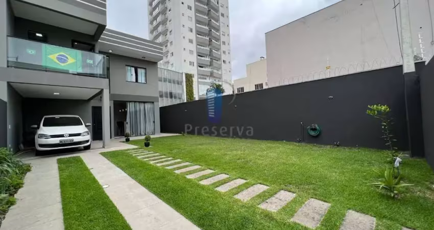 Casa à venda no bairro Centro - Itajaí/SC