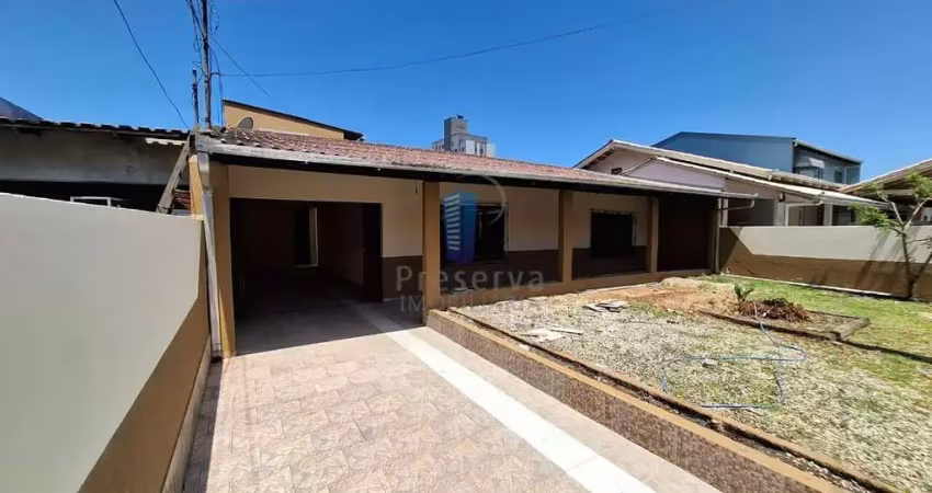 Casa com 3 quartos para alugar na Selso Duarte Moreira, Cordeiros, Itajaí