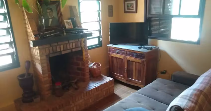 Linda chacara pronta para morar em lugar super aconchegante com piscina