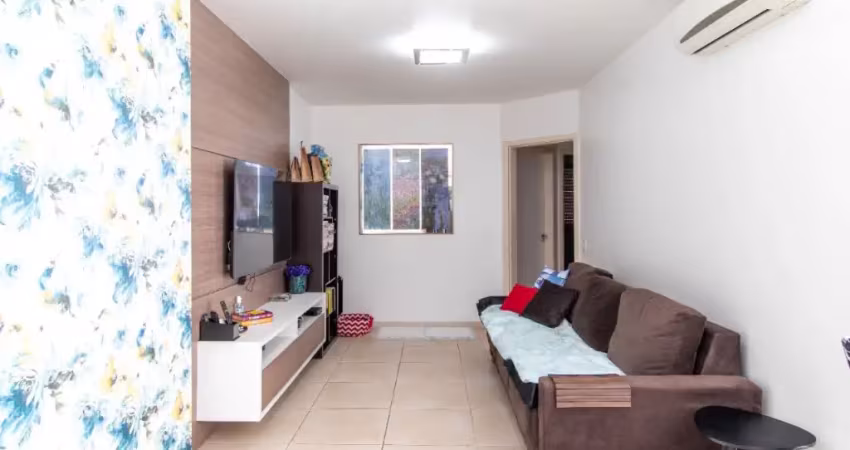 Um excelente apartamento à venda no coração de florianópolis. com uma localização privilegiada no centro, você estará próximo a tudo que precisa. este imóvel conta com 3 dormitórios, sendo uma suíte, 