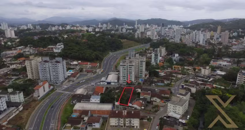 Terreno à venda no Velha, Blumenau 