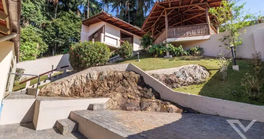 Casa com 5 quartos à venda na Vila Nova, Blumenau 