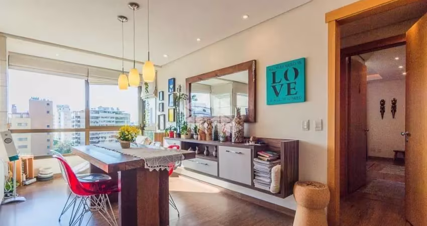 Apartamento mobiliado de 2 dormitórios e 2 vagas no rio branco