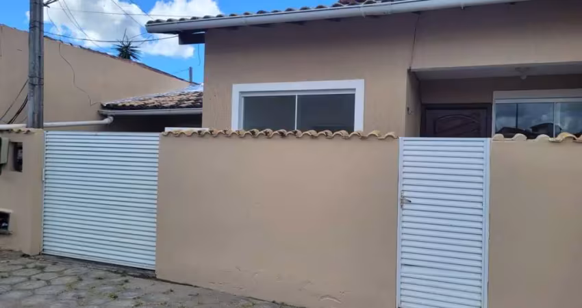 Casa em condomínio para locação em são pedro da aldeia, fluminense, 2 dormitórios, 1 suíte, 2 banheiros, 1 vaga