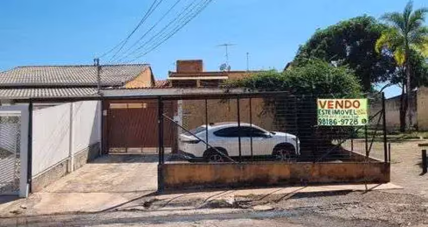 Casa para venda possui 295 metros quadrados com 4 quartos em taguatinga sul - brasília - df