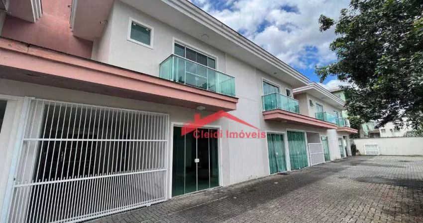 Casa em condomínio fechado com 3 quartos para alugar na Rua Barriga Verde, Bom Retiro, Joinville