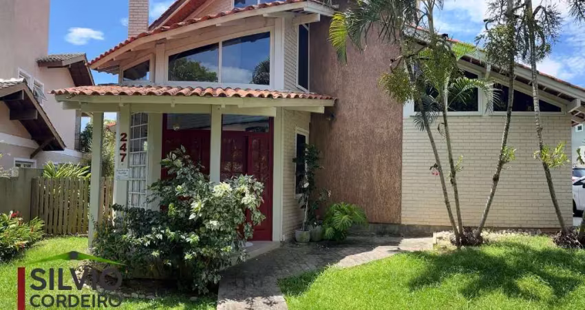Casa em condomínio fechado com 4 quartos à venda na Rua Liberato Carioni, 247, Lagoa da Conceição, Florianópolis